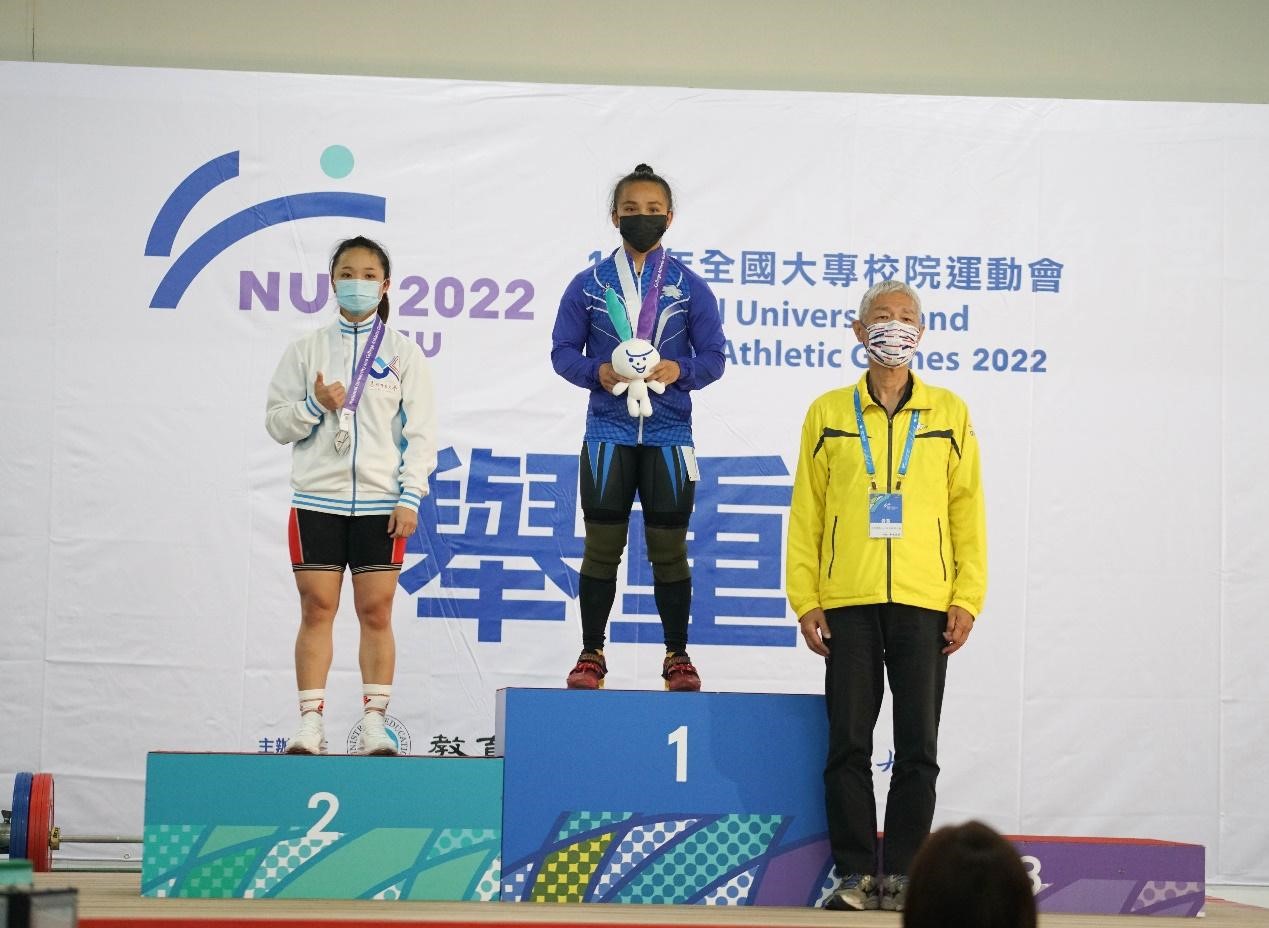 國立體大霸澤昂·依邦獲得公開女生組49公斤級第一名。（攝影 / 方芊筑）